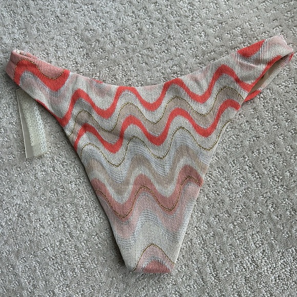 Devon Windsor Bikini Set - NEW - Picture 4 of 8